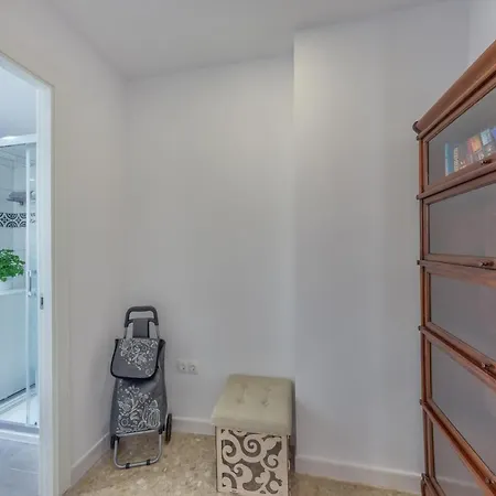 Lujo En La Carihuela - Vistas Frontales Al Mar Y Parking! Apartmán