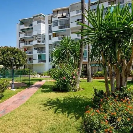 Lujo En La Carihuela - Vistas Frontales Al Mar Y Parking! Apartmán Torremolinos