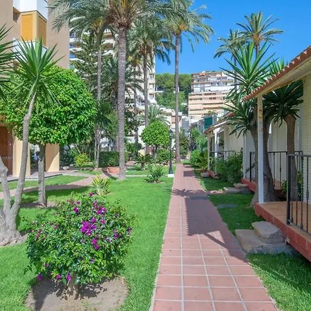 Lujo En La Carihuela - Vistas Frontales Al Mar Y Parking! Daire