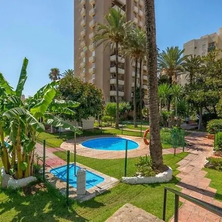 Lujo En La Carihuela - Vistas Frontales Al Mar Y Parking! *